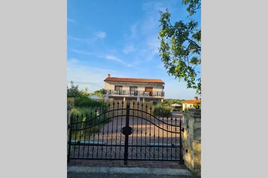 House Pecina With Pool And Jacuzzi Villa Sarici   Sarici (Istria)