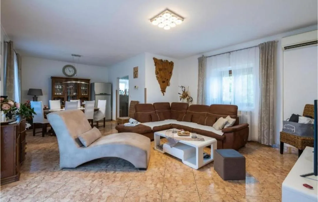 Villa House Pecina With Pool And Jacuzzi Sarići Croazia