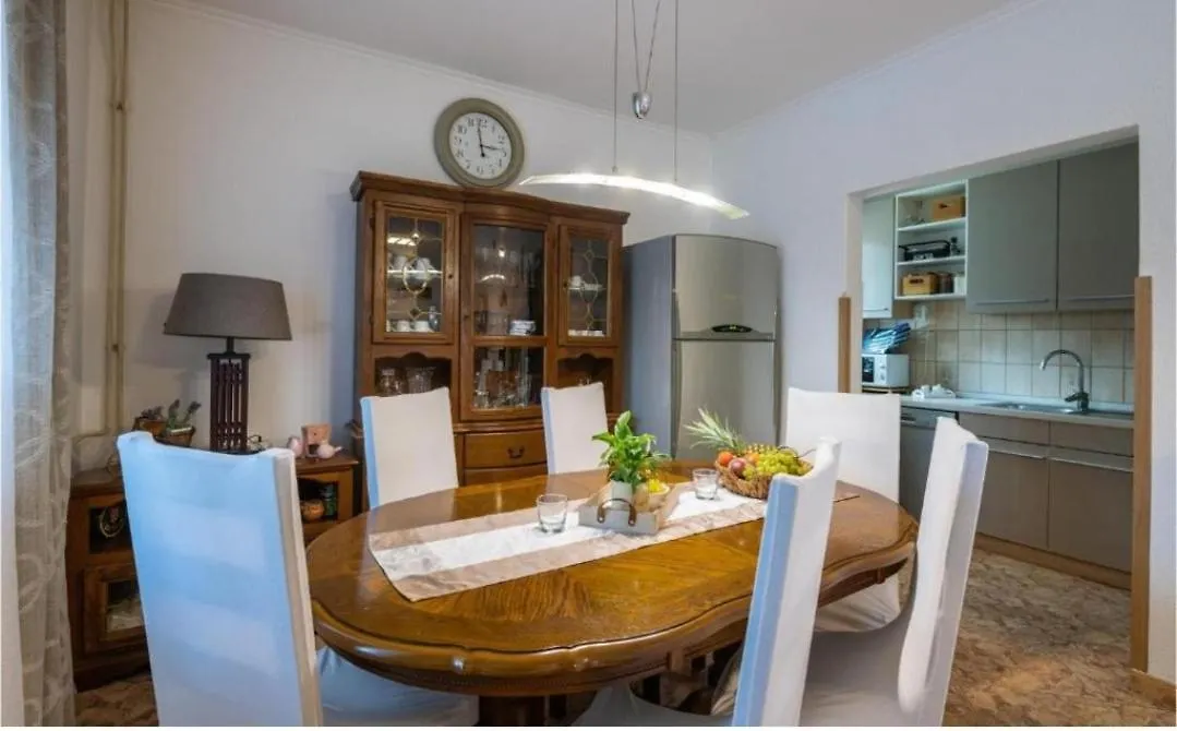 Villa House Pecina With Pool And Jacuzzi Sarići