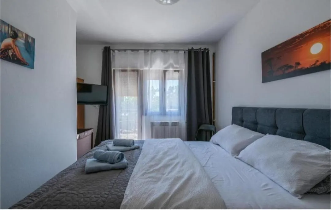 Villa House Pecina With Pool And Jacuzzi Sarići